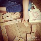 Goki  - Matematika Dominó 28 db-os, "óriás" natúr, színes pöttyökkel - GK 56758