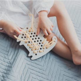   Cipőfűző / zsinór fűzős játékhoz hosszú - választható színnel