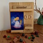 Kézműves fa öröknaptár gyerekeknek gyapjúkép képeslapokkal - Montessori/Waldorf tanulónaptár