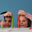 Milaniwood Pörgettyűs fa társasjáték – Mozgásos, ügyességi játék gyerekeknek 4 éves kortól