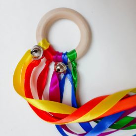 Szivárvány csörgő - Pure Montessori Toys