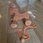 Húzható fa lovacska